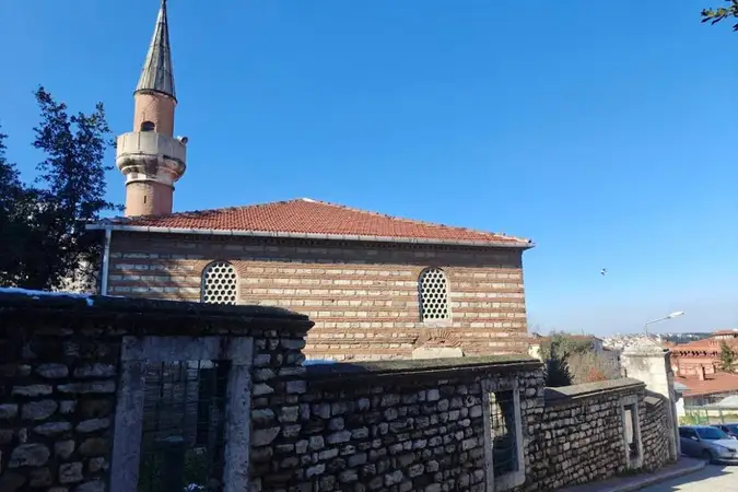 Mustafa İsmet Efendi Cami kapak fotoğrafı