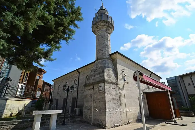 Neslişah Sultan Cami kapak fotoğrafı