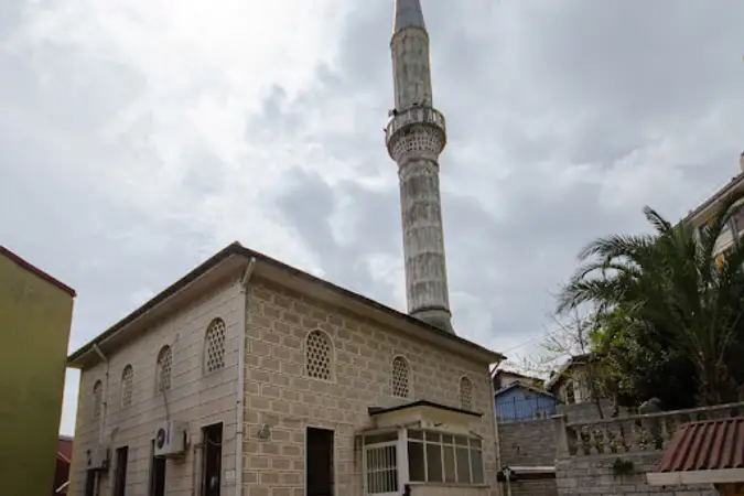 Odun Yarıcızade Cami kapak fotoğrafı