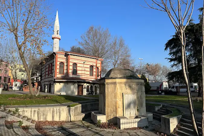 Yusuf Şucattin Cami kapak fotoğrafı