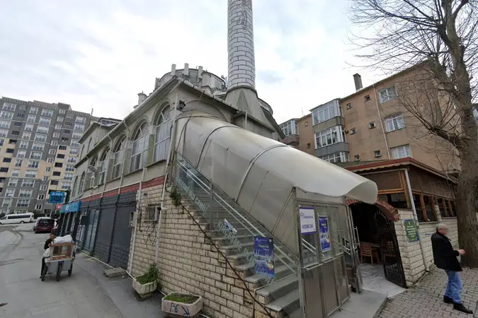 Kırçeşme Ulu Cami kapak fotoğrafı