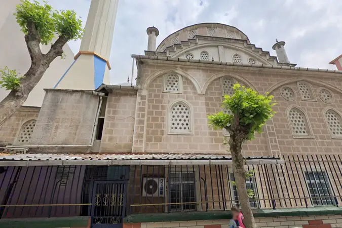 Mehmet Üretmen Cami kapak fotoğrafı