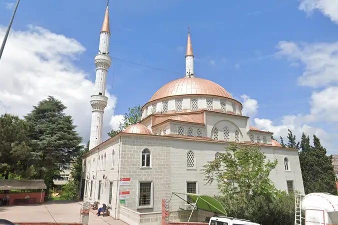 Validesuyu Cami kapak fotoğrafı