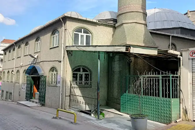 Yeşil Cami kapak fotoğrafı