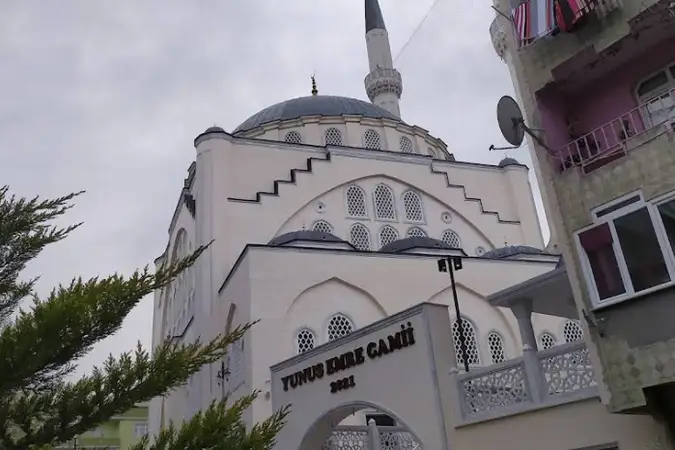 Yunus Emre Cami kapak fotoğrafı