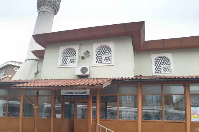 Hz. İbrahim Cami kapak fotoğrafı