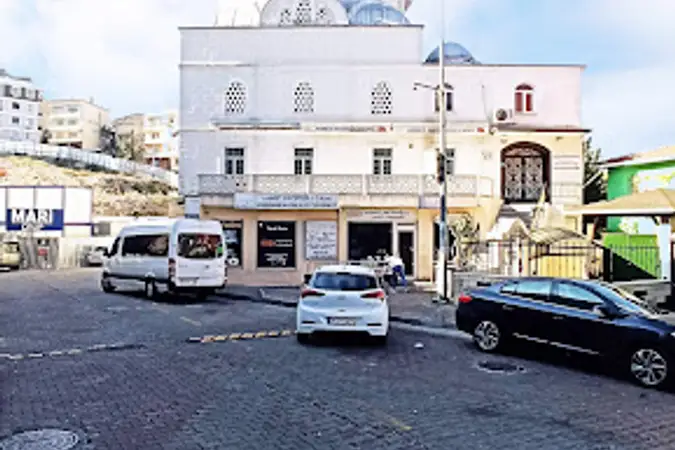 Ahmet Hatipoğlu Cami kapak fotoğrafı