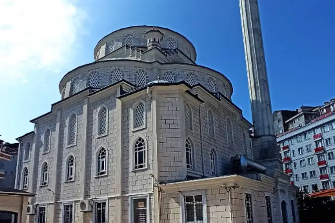 Hürriyet Mahallesi Yunus Emre Cami kapak fotoğrafı