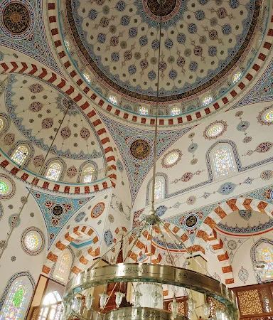 Uhud Cami kapak fotoğrafı