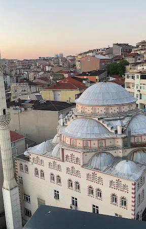 Veysel Karani Yıldız Cami kapak fotoğrafı
