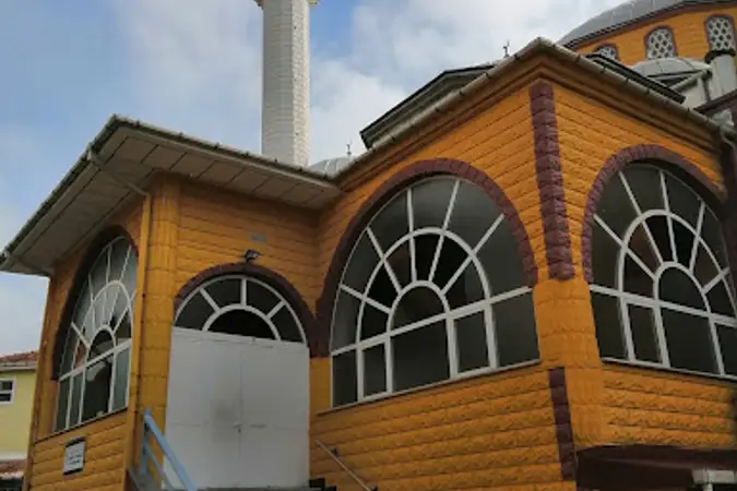 Esentepe Yunus Emre Cami kapak fotoğrafı