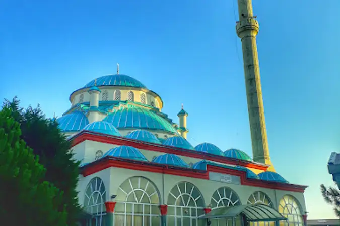 Fatih Sultan Mehmet Cami kapak fotoğrafı