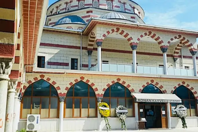 Yakacık Adnan Kahveci Cami kapak fotoğrafı