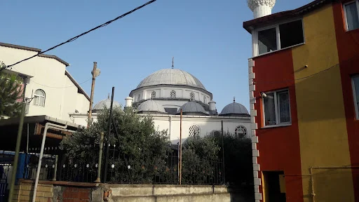 Yunus Nur Cami kapak fotoğrafı
