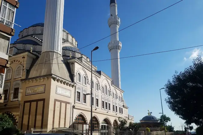 Cennet Mahallesi Cami kapak fotoğrafı