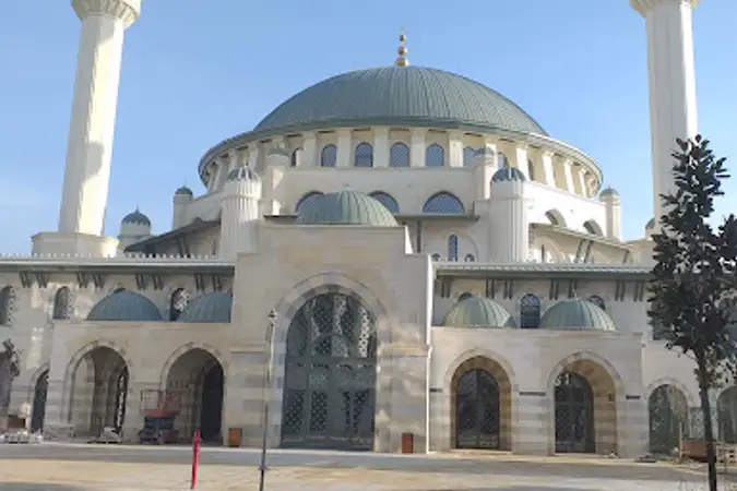 Emlak Konut Cami kapak fotoğrafı