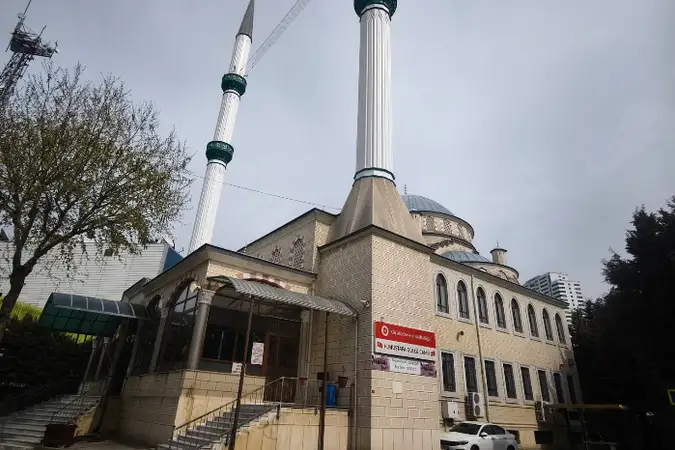 Hacı Mustafa Güllü Cami kapak fotoğrafı