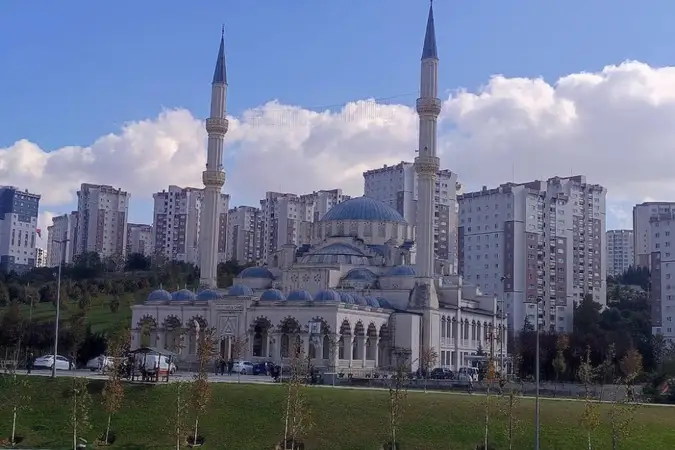 Hz. Osman Cami kapak fotoğrafı