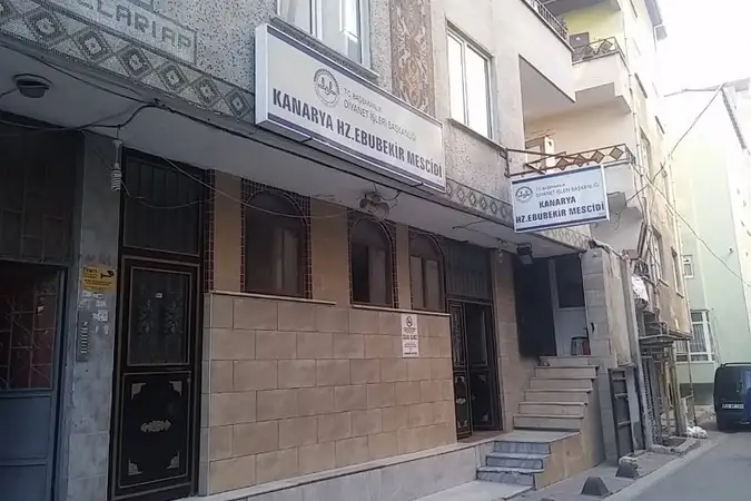 Kanarya Hz. Ebubekir Mescidi kapak fotoğrafı