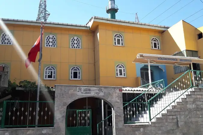 Komsanüstü Tellibaba Cami kapak fotoğrafı