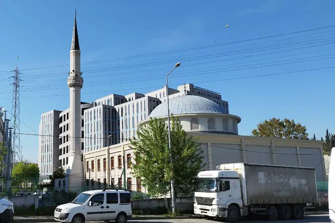Marmara Sanayi Sitesi Cami kapak fotoğrafı