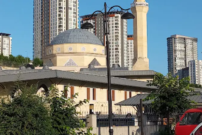 Toki Merkez Cami kapak fotoğrafı