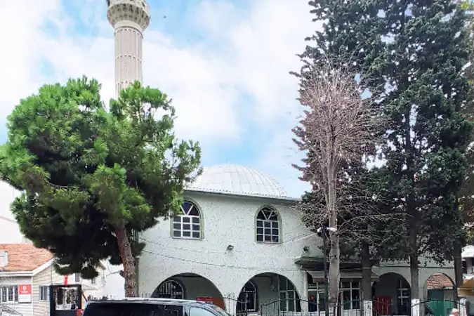 Yıldız Cami kapak fotoğrafı