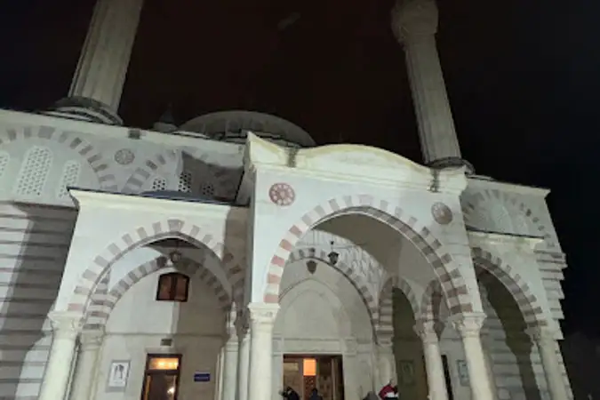 Huzur Mescidi kapak fotoğrafı