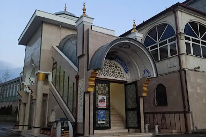 Dolayoba Velibaba Yeni Cami kapak fotoğrafı
