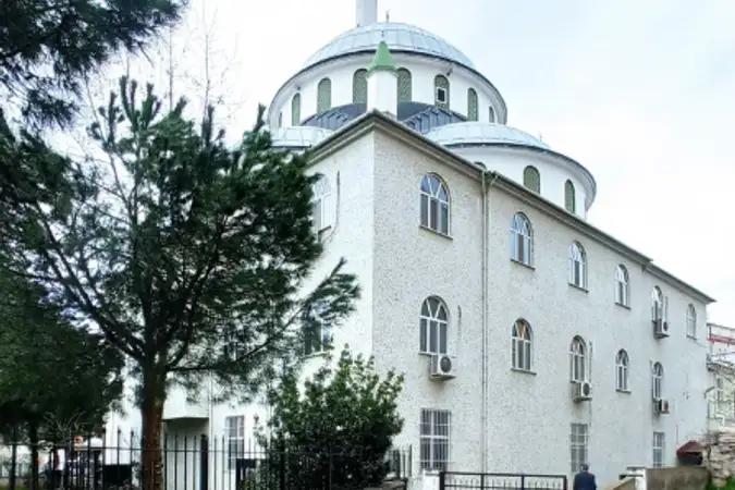 Esenyalı Muhammediye Cami kapak fotoğrafı