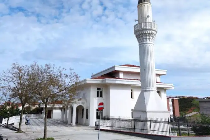 Hz. Adem Cami kapak fotoğrafı