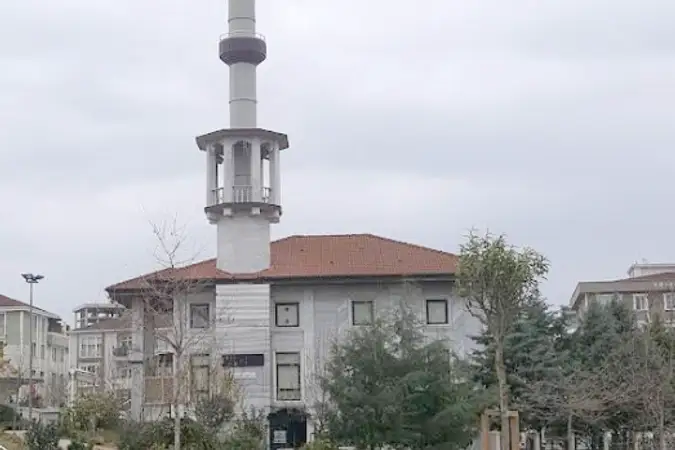 Kurtköy Yunus Emre Cami kapak fotoğrafı