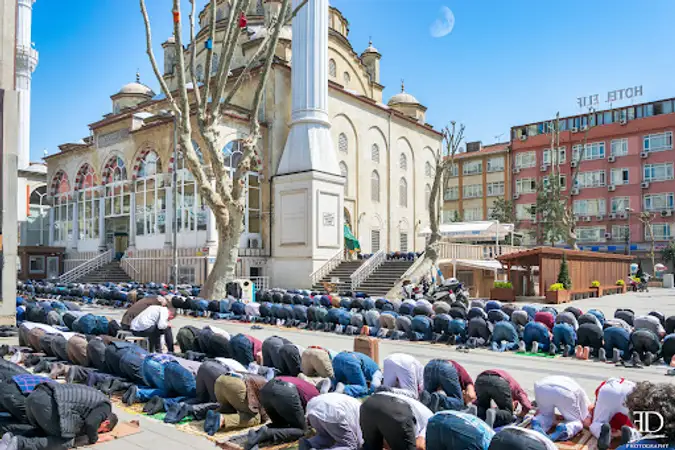 Pendik Çarşı Cami kapak fotoğrafı