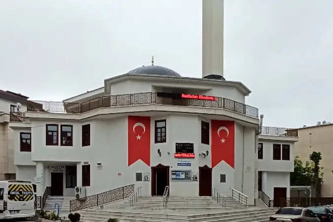 Reşat Üçüncü Yeni Cami kapak fotoğrafı