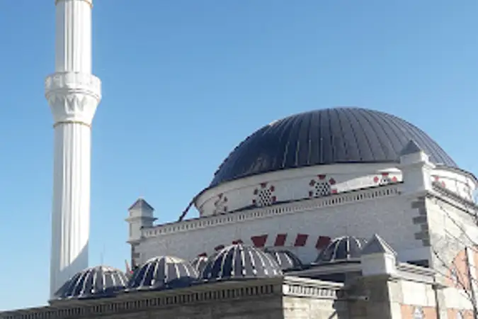 Tepe Cami (Alvarlı Efe Hz. Cami) kapak fotoğrafı