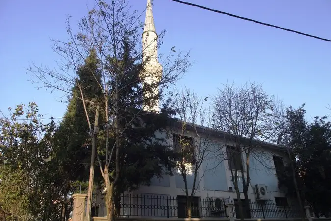 Sarıgazi Hacı İzzet Dursun Cami kapak fotoğrafı