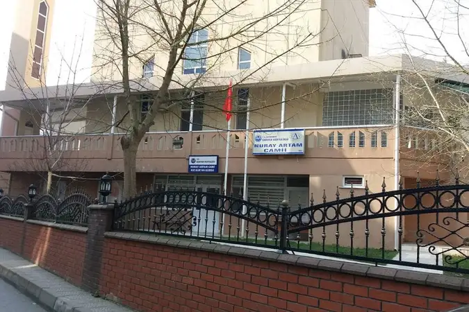 Bahçeköy Nuray Artam Cami kapak fotoğrafı