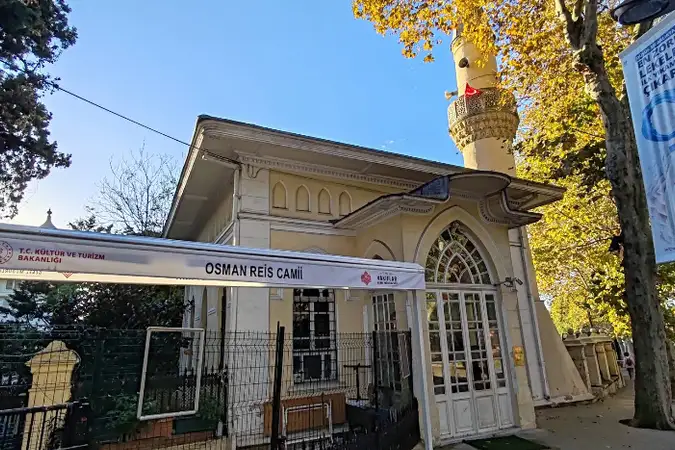 İstinye Osman Reis Cami kapak fotoğrafı
