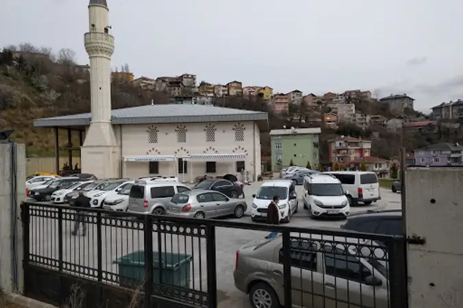 İstinye Yunus Emre Cami kapak fotoğrafı