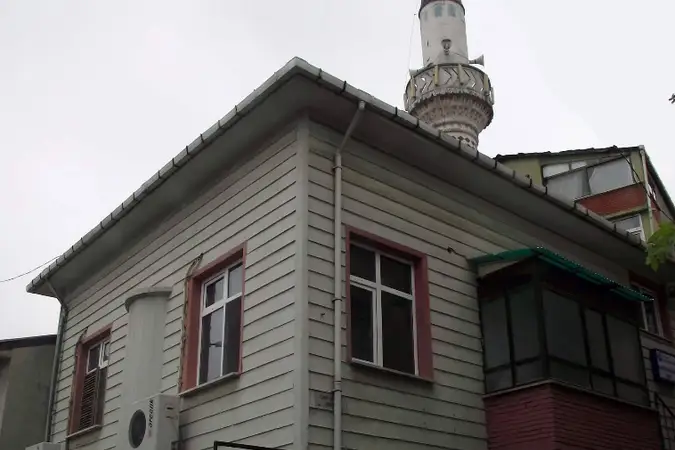 Maden Mahallesi Cami kapak fotoğrafı