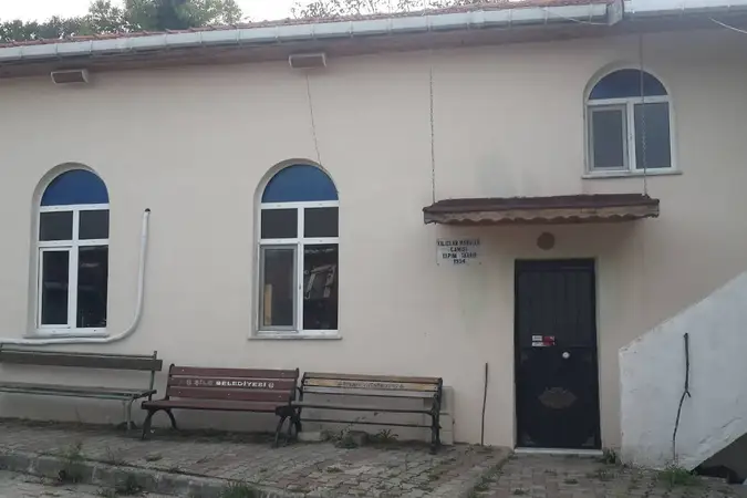 Göçe Mahallesi Kılıçlar Cami kapak fotoğrafı