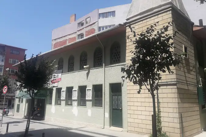 Alibey Cami kapak fotoğrafı