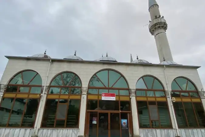 Çanta Köyü Hacı Hüsnü Albayrak Cami kapak fotoğrafı