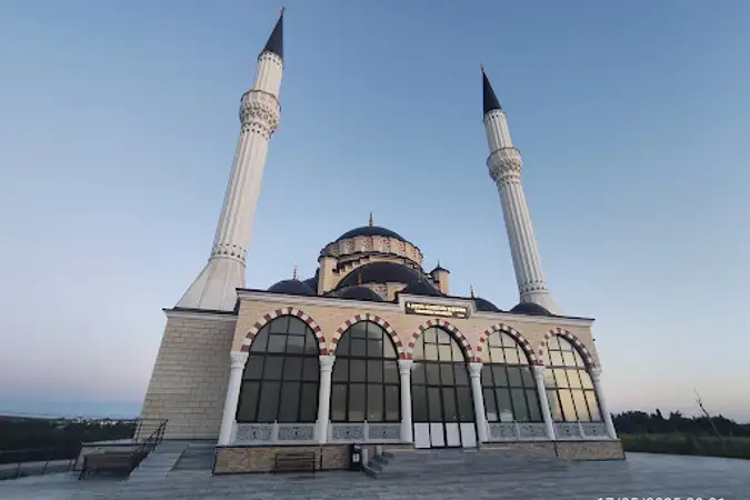 Fatih Sultan Cami kapak fotoğrafı