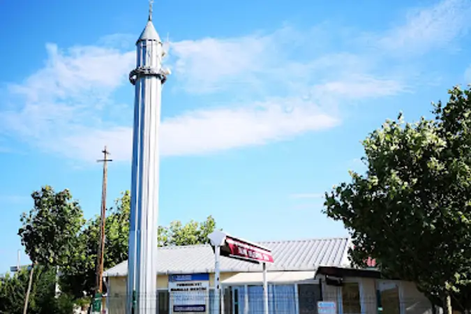 Semra Vardı Mescidi kapak fotoğrafı