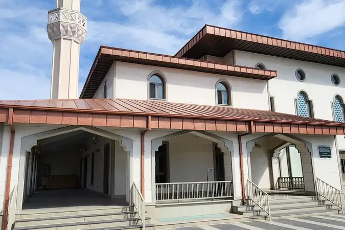 Sultan 2. Abdülhamid Cami kapak fotoğrafı
