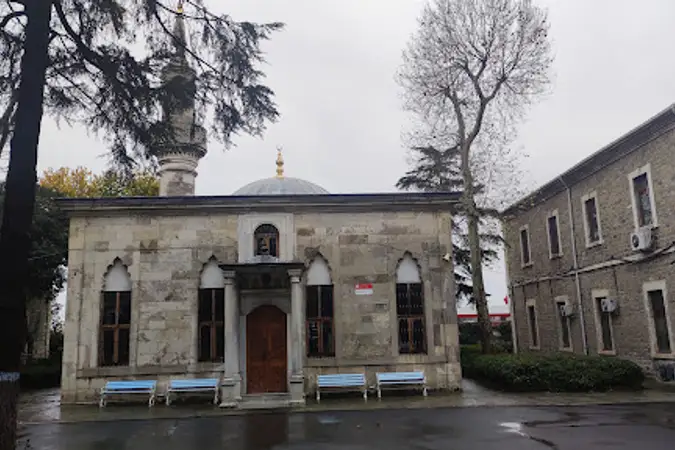 Darülaceze Cami kapak fotoğrafı