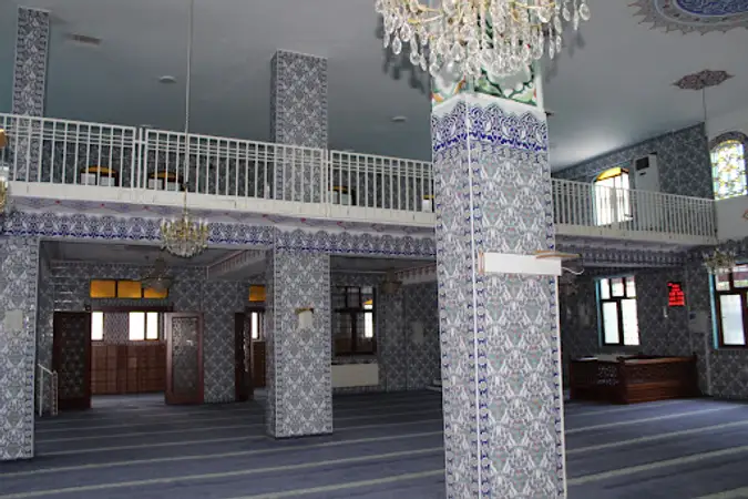 Feriköy Behram Çavuş Cami kapak fotoğrafı