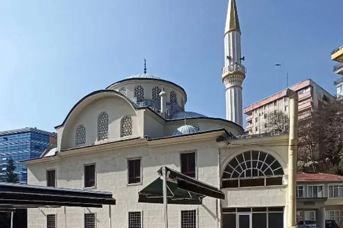 Fulya Yeni Cami kapak fotoğrafı