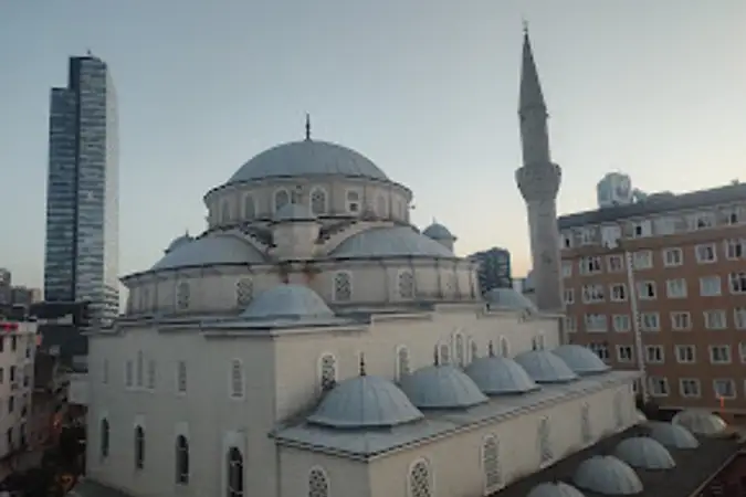 Kuştepe Merkez Cami kapak fotoğrafı
